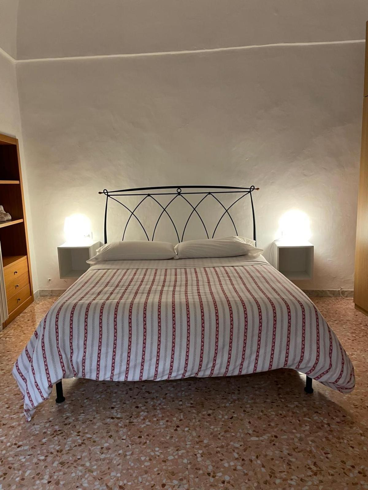 Dimora Vasco 17 Apartment Monopoli Bagian luar foto